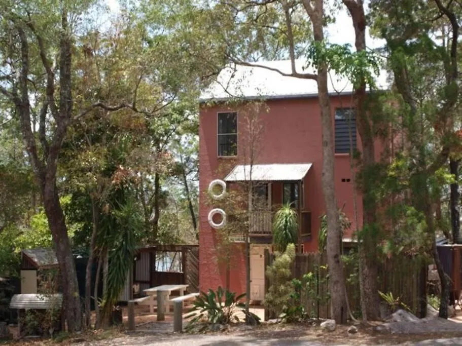 The Jetty Escape Villa Cootharaba Holiday home